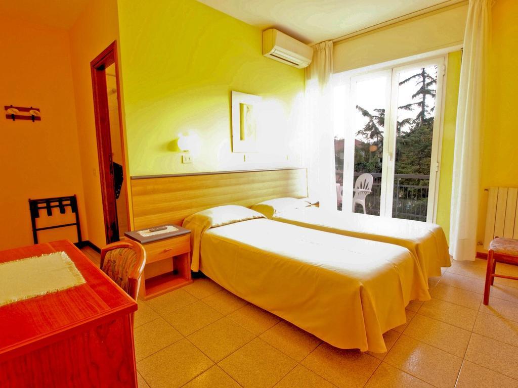 Hotel Capri Diano Marina Exteriér fotografie